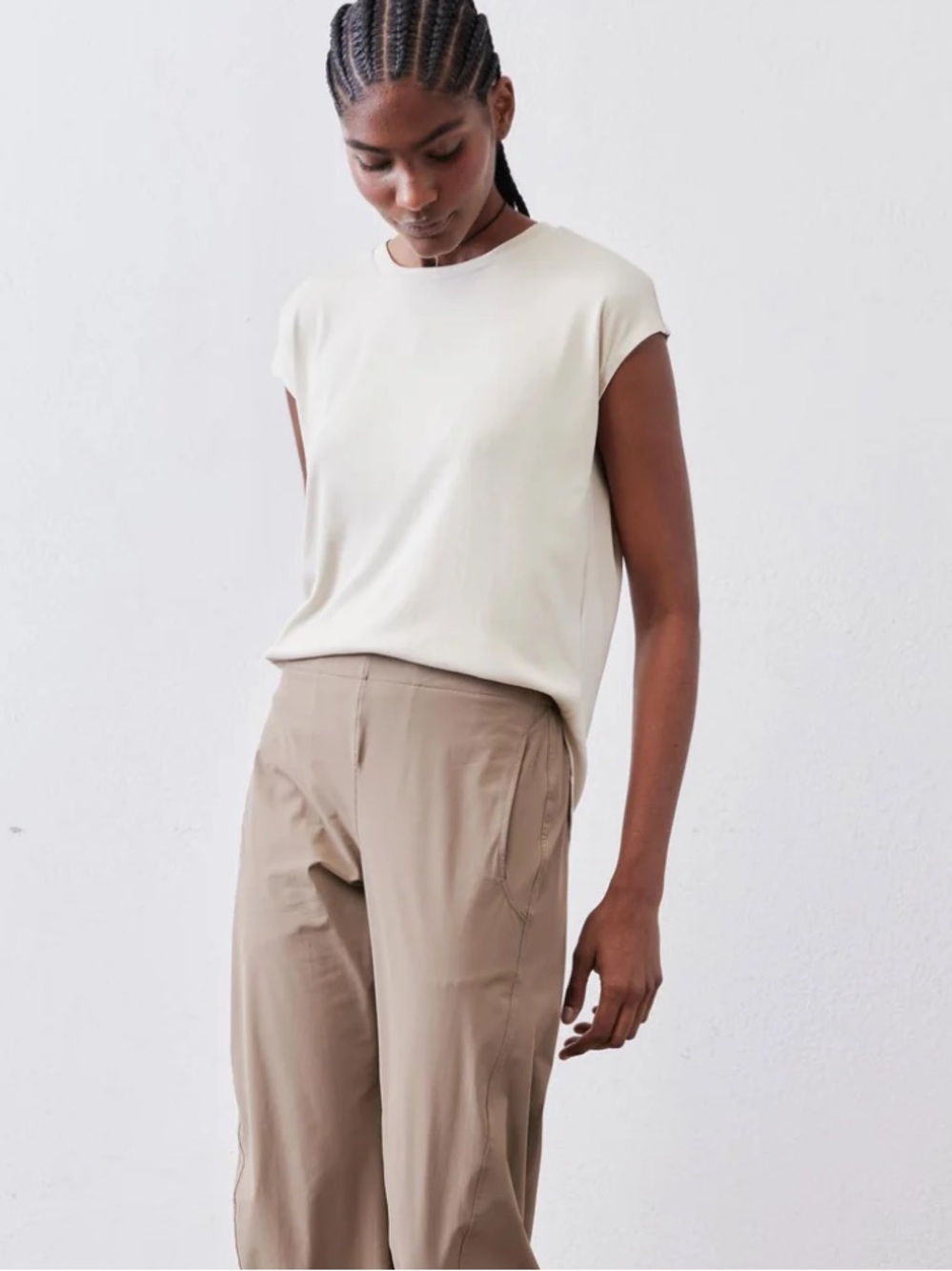 Ruti The Ribbed Tuck in Tee in Cloud